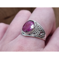 Echt zilveren ring met robijn